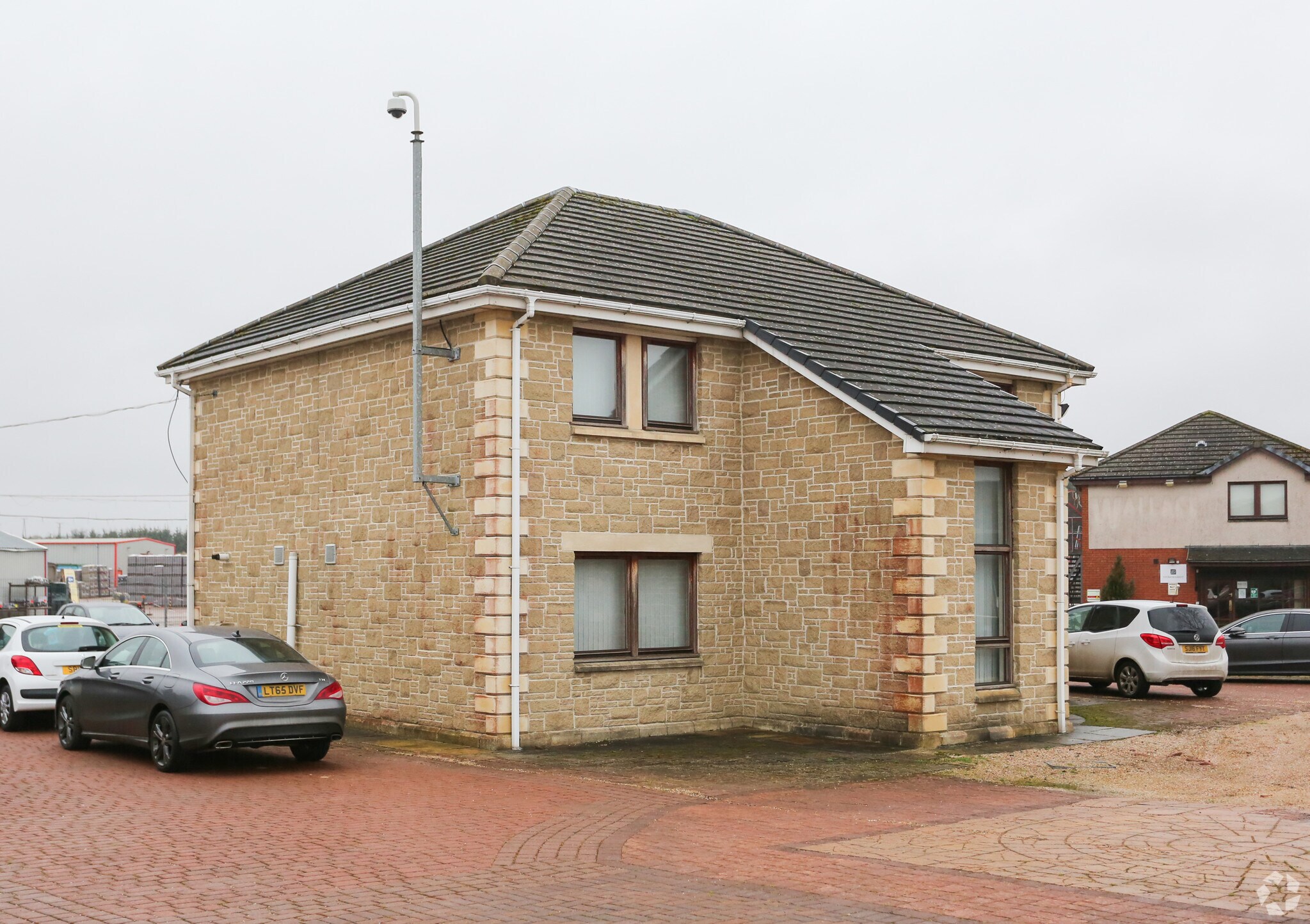 Yieldshields Rd, Carluke for sale Primary Photo- Image 1 of 1