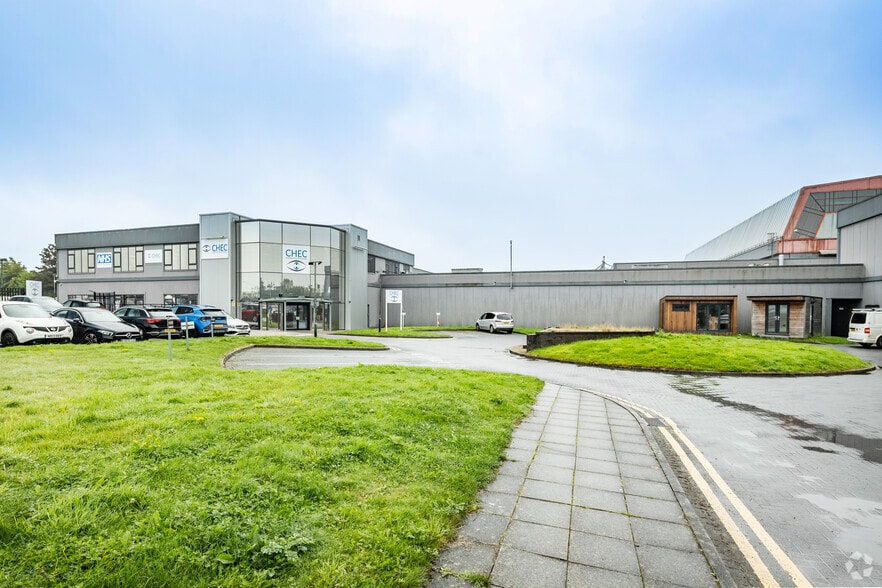 Oliver's Place, Preston to rent - Building Photo - Image 3 of 3