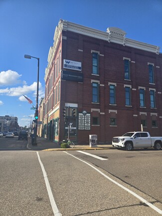 More details for 101-105 N Bridge St, Chippewa Falls, WI - Retail for Rent