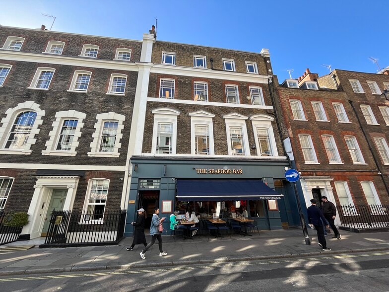 77 Dean St, London to rent - Building Photo - Image 2 of 4