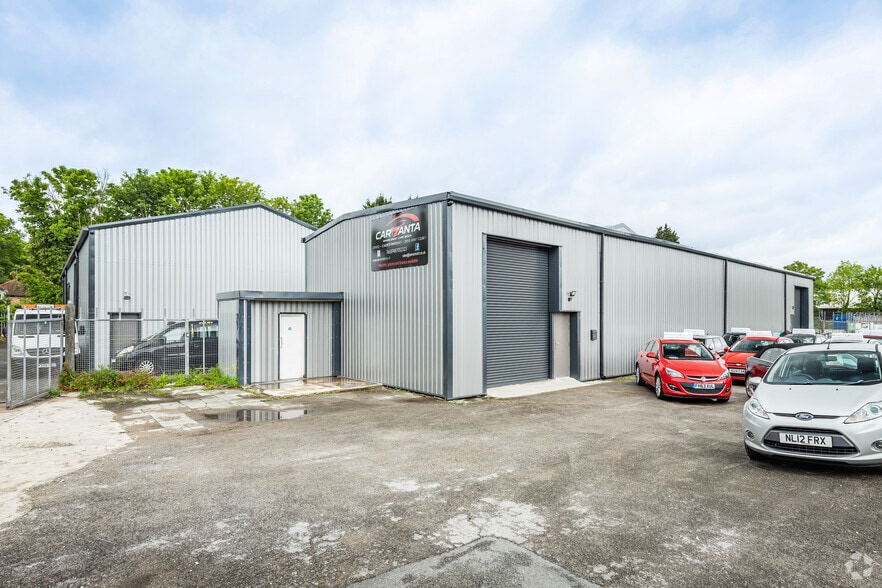 Factory Ln, Penwortham to rent - Building Photo - Image 1 of 13