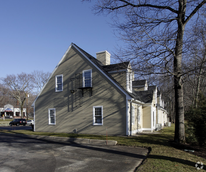 420 S Washington St, North Attleboro, MA for rent - Building Photo - Image 3 of 5