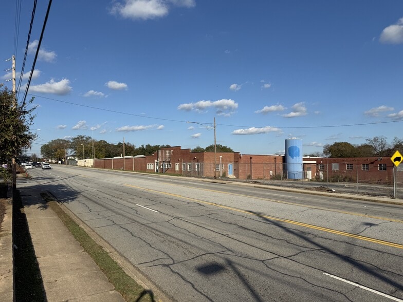 729 S Church St, Spartanburg, SC for sale - Building Photo - Image 1 of 17