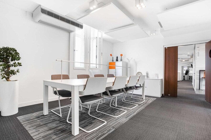 Office in Bordeaux to rent - Interior Photo - Image 2 of 5