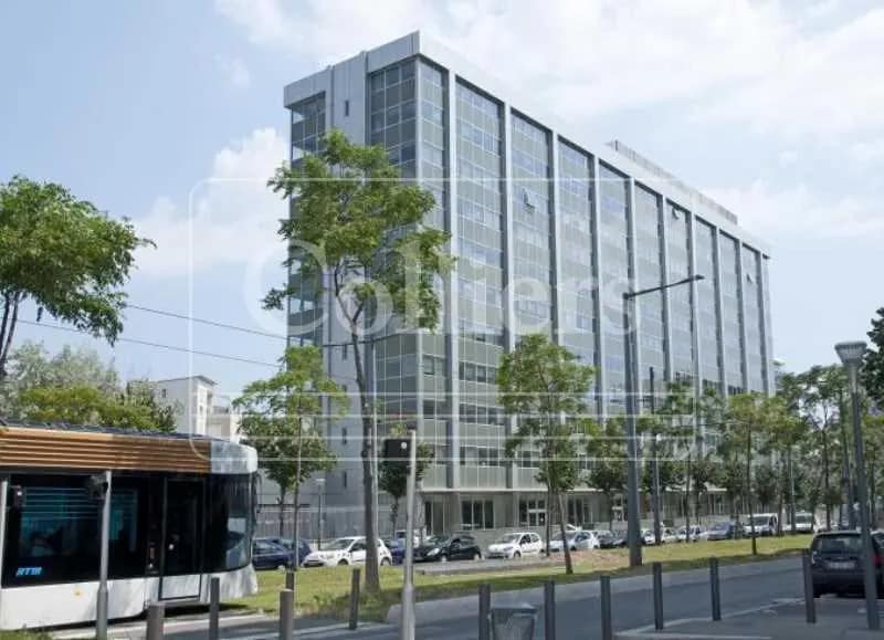 Office in Marseille to rent Building Photo- Image 1 of 9