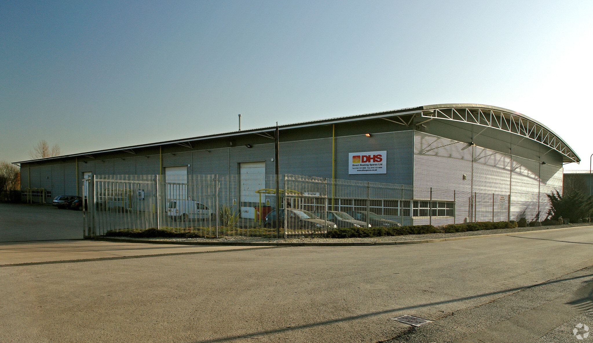 Brunel Ave, Salford to rent Primary Photo- Image 1 of 9