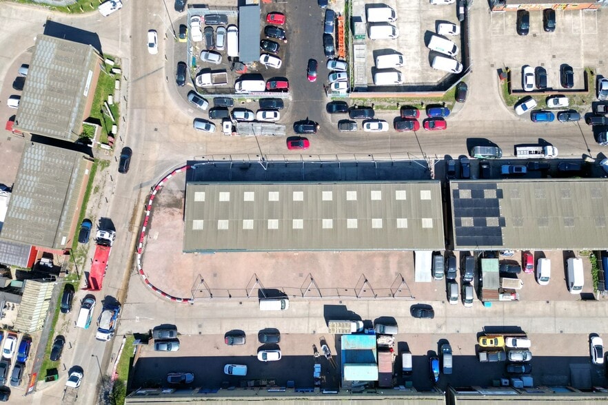 London Rd, South Ockendon for sale - Building Photo - Image 2 of 3
