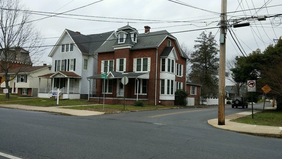 229 E Main St, Elkton, MD for sale - Building Photo - Image 1 of 1