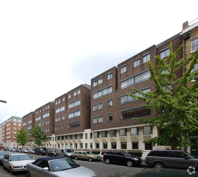 20-22 Harley St, London to rent - Building Photo - Image 3 of 6