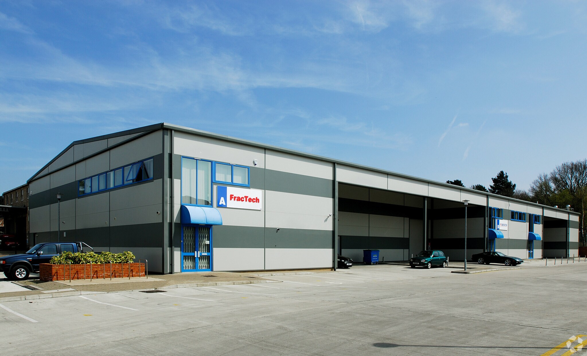 Forsyth Rd, Woking for sale Primary Photo- Image 1 of 1