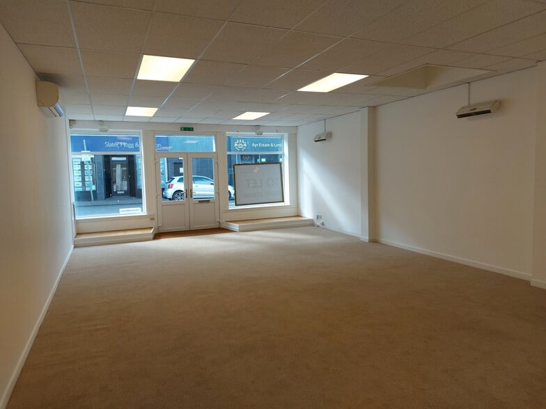 5 Parkhouse St, Ayr to rent - Building Photo - Image 3 of 6