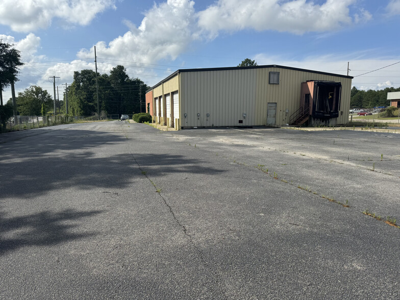 297 Industrial Dr, Lexington, SC for sale - Building Photo - Image 2 of 11