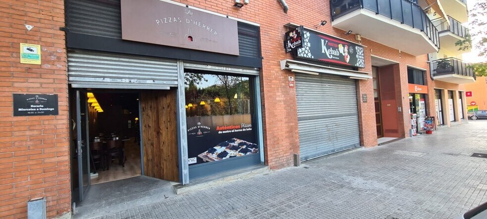 Build-to-Rent in Castellar del Vallès, Barcelona for sale - Primary Photo - Image 1 of 3