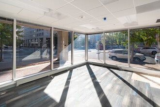 4401 N Fairfax Dr, Arlington, VA to rent Interior Photo- Image 1 of 3