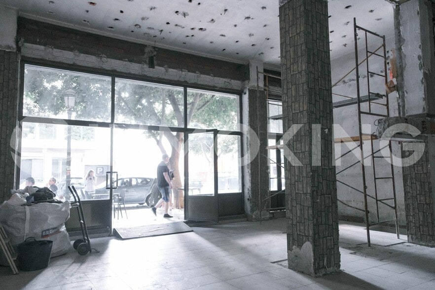 Retail in València, Valencia to rent - Interior Photo - Image 2 of 3