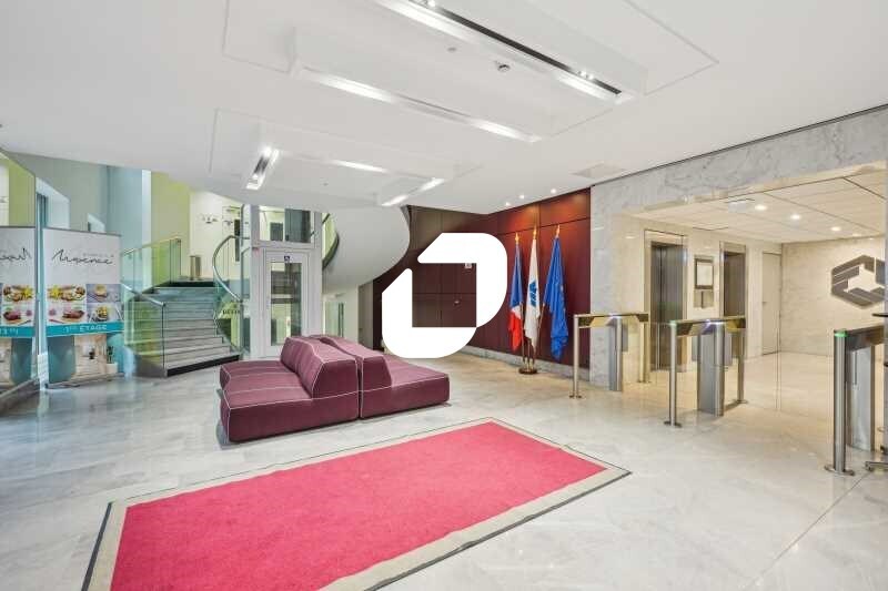 Office in Courbevoie to rent - Building Photo - Image 3 of 14