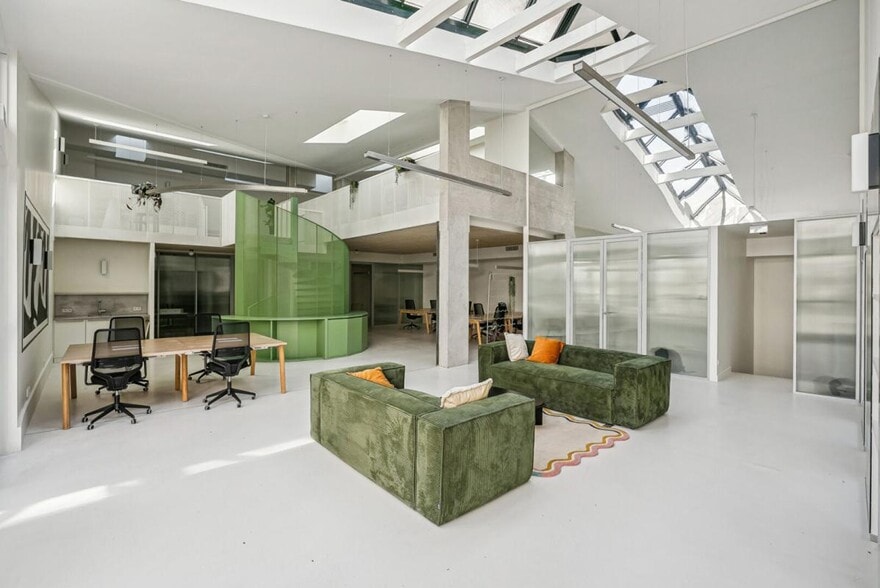 Office in Paris for sale - Building Photo - Image 2 of 8
