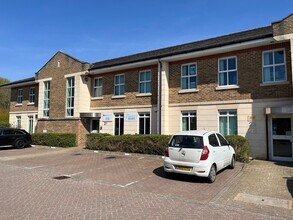 19-25 Shirwell Cres, Milton Keynes to rent Building Photo- Image 2 of 6