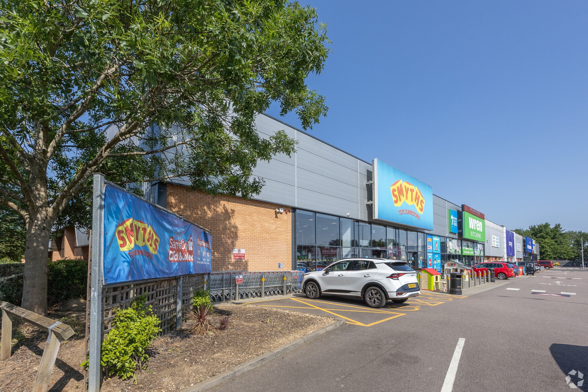 Towcester Rd E, Northampton for sale Primary Photo- Image 1 of 1