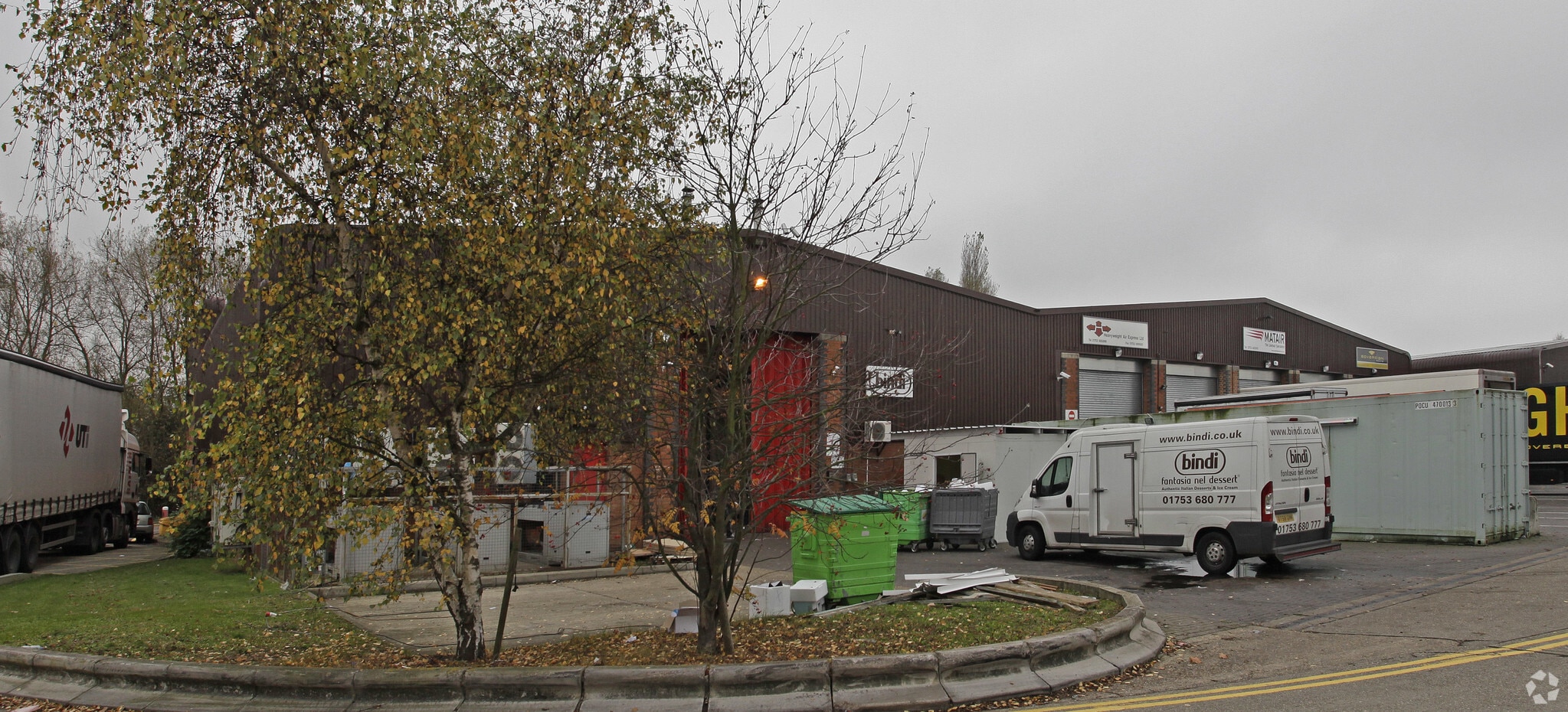 B2 Y Skyway, Slough for sale Primary Photo- Image 1 of 1