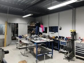 Avenue Des Frenes, Montigny-le-Bretonneux for sale Interior Photo- Image 2 of 3