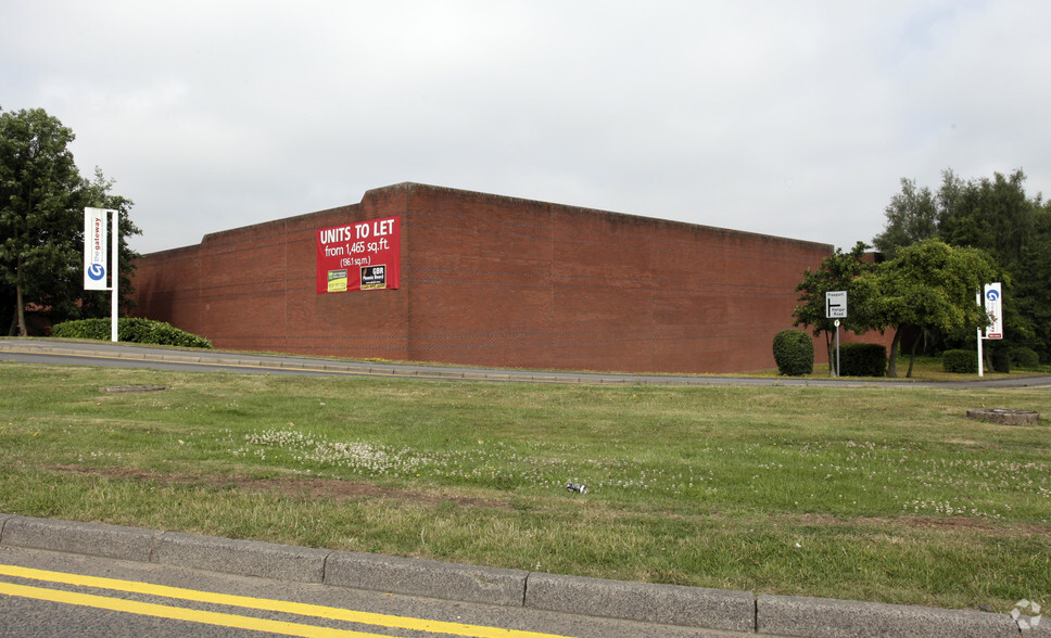 Birmingham Airport, Birmingham for rent - Building Photo - Image 3 of 3