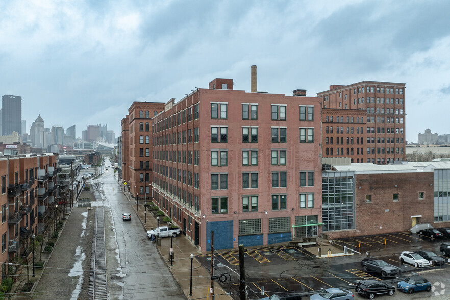 40 24th St, Pittsburgh, PA for rent - Building Photo - Image 3 of 5