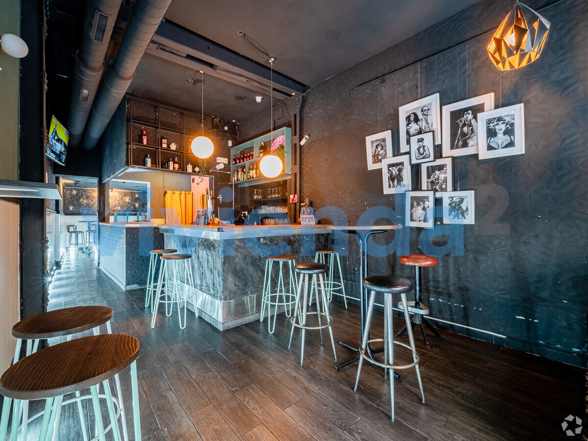 Madrid, MAD 28005 - Unit Puerta D - - Interior Photo - Image 2 of 16