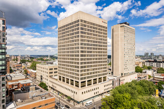 800 Boul de Maisonneuve E, Montréal, QC for rent Primary Photo- Image 1 of 13