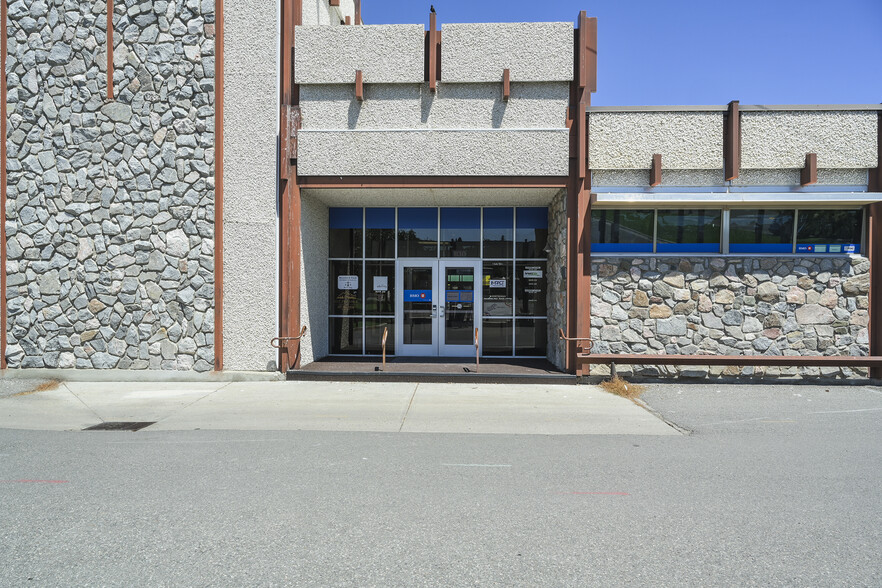 1130 Sheridan Ave, Cody, WY for rent - Primary Photo - Image 1 of 35