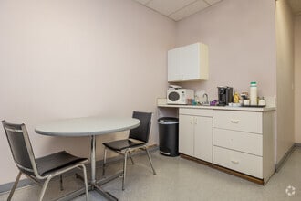 1003 Main Ave, Clifton, NJ for rent Interior Photo- Image 2 of 4