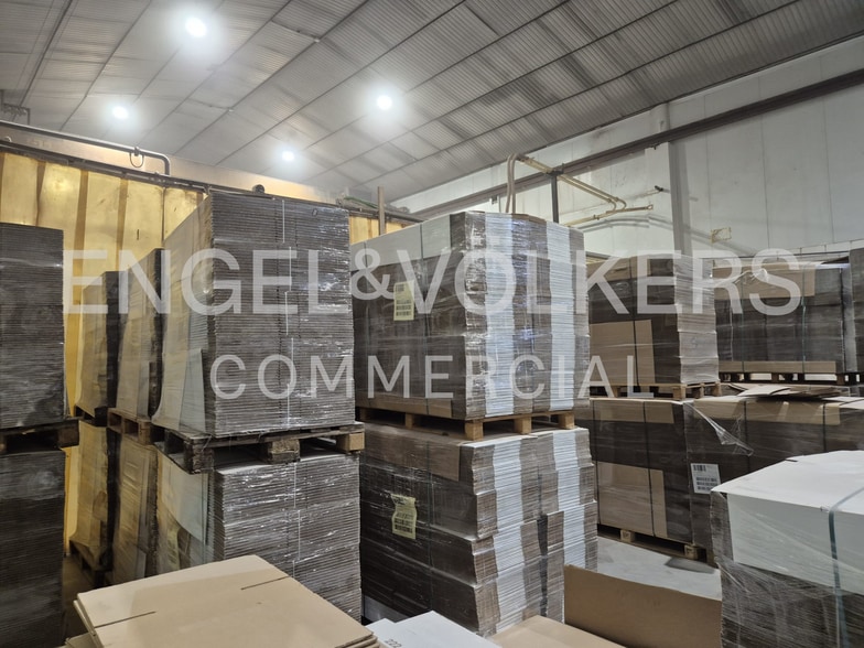Industrial in Pinto, Madrid for sale - Interior Photo - Image 3 of 8