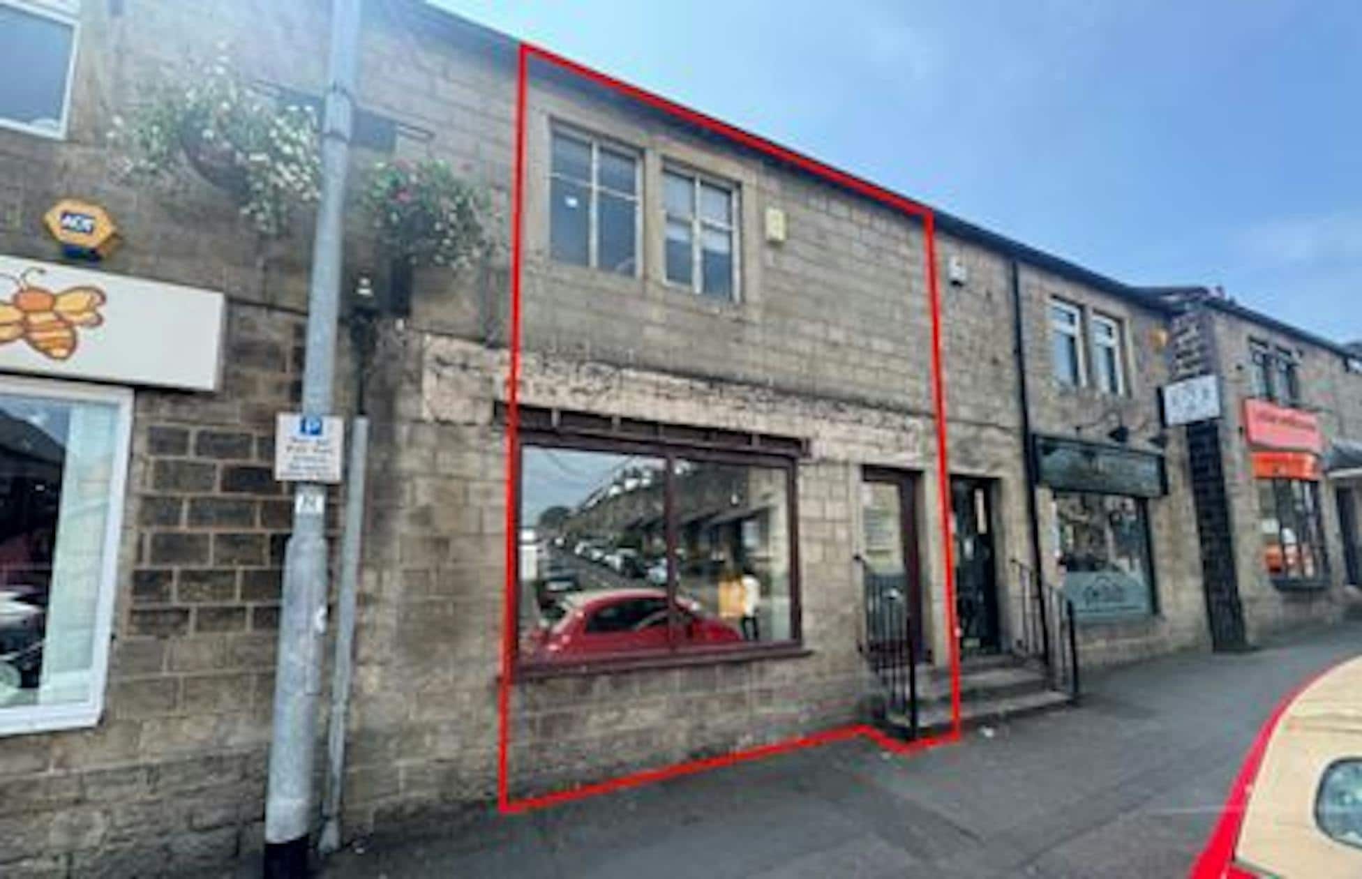 133 New Road Side, Leeds to rent Building Photo- Image 1 of 2