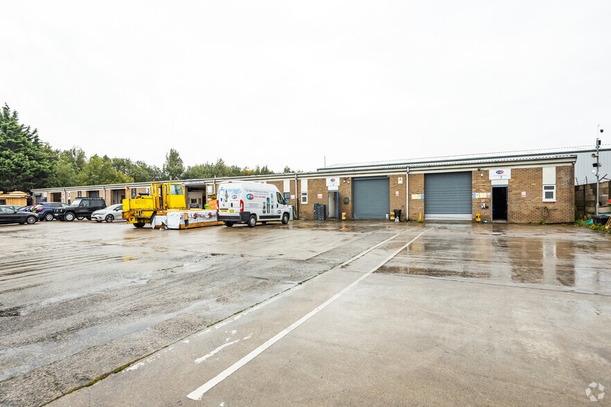 Loopnet Bootle's Lockwoods Trading Estate, Bridle Way, Bootle, L30 4UA | LoopNet