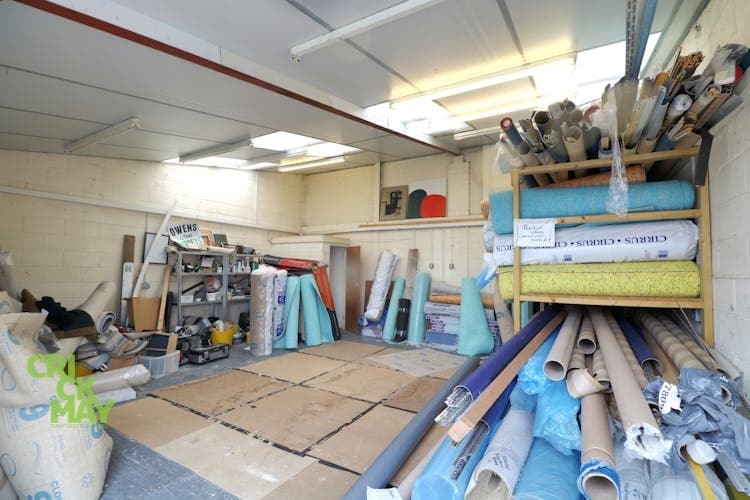 Hundred Acre Ln, Haywards Heath to rent Interior Photo- Image 1 of 1