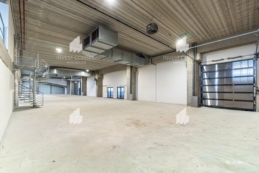 32 Rue De Seine, Colombes to rent - Interior Photo - Image 2 of 9