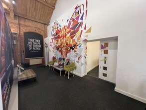 Millstone Ln, Leicester to rent Interior Photo- Image 2 of 9