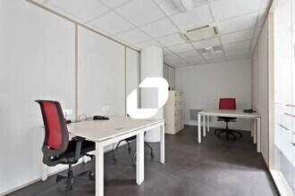Office in Enghien-les-Bains to rent Interior Photo- Image 1 of 7