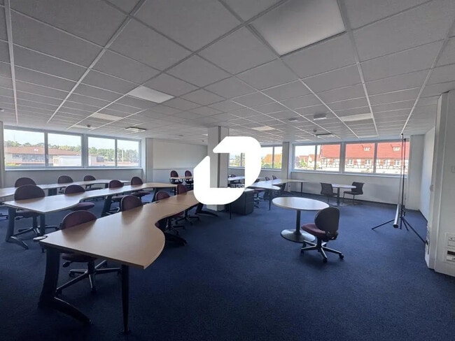 Location Bureaux 20 m² à 2 800 m²