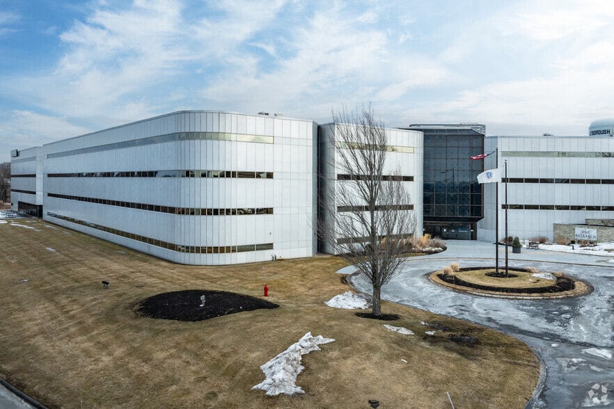 1 Research Dr, Westborough, MA to rent - Building Photo - Image 3 of 17