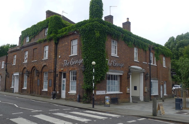 2 Hitchin St, Baldock to rent - Building Photo - Image 2 of 3