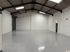 The Parade, Ferndale to rent Interior Photo- Image 1 of 3