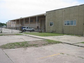 601 S Broadway, Salina, KS for rent Building Photo- Image 1 of 5