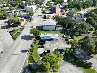 More details for 13255 W Dixie Hwy, North Miami, FL - Retail for Sale