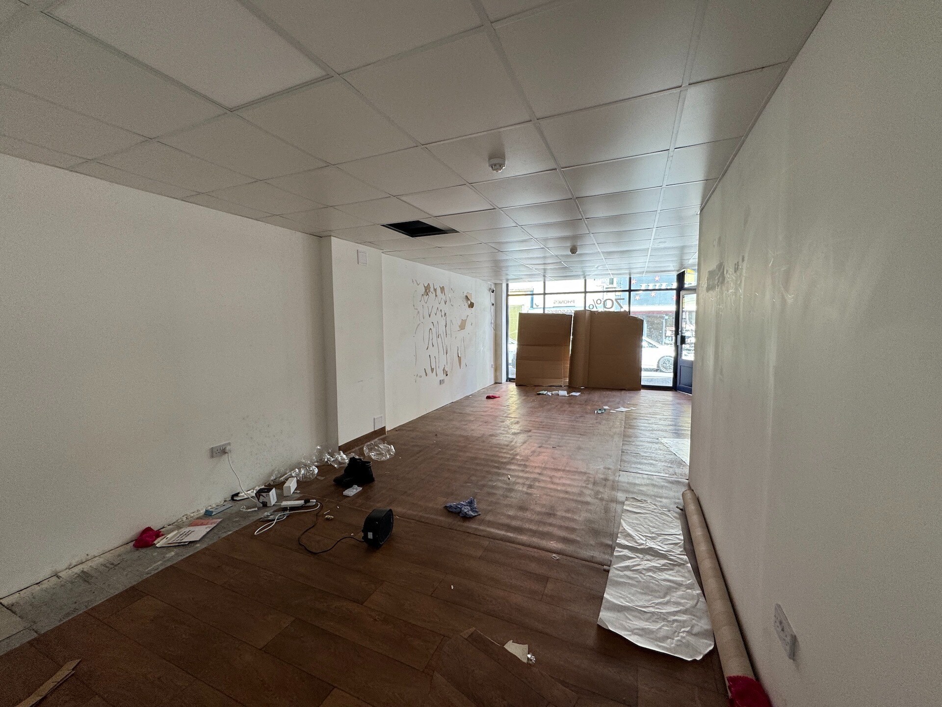 9-13 South St, Hull to rent Building Photo- Image 1 of 3