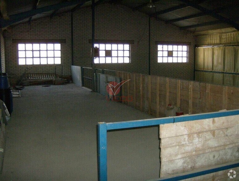 Industrial in Cuenca, Cuenca to rent - Building Photo - Image 2 of 7