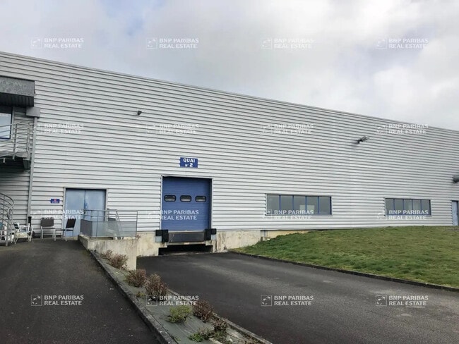 Location Local d'activités 2 503 m²