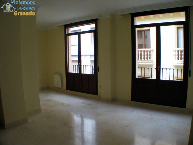 Calle Puentezuelas, 3, Granada, Granada to rent - Interior Photo - Image 2 of 12