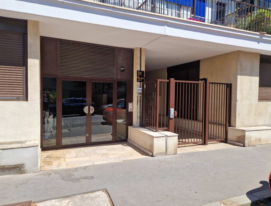 102 Rue Du Point Du Jour, Boulogne-Billancourt to rent Building Photo- Image 1 of 19