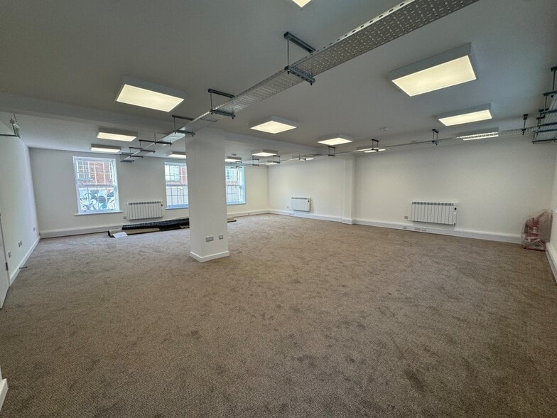 Bath Pl, Worthing to rent - Interior Photo - Image 3 of 11